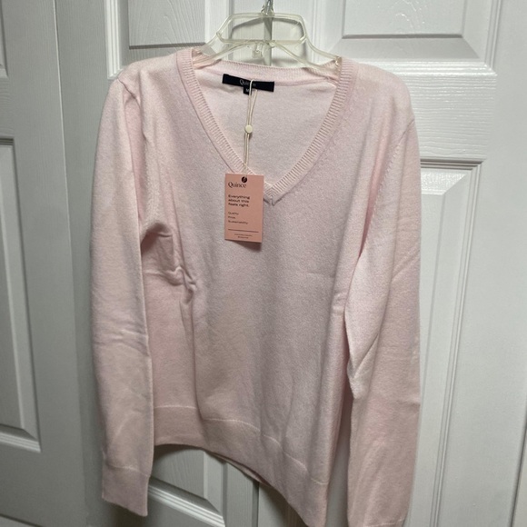 QUINCE women’s Mongolian Cashmere V- Neck Sweater in Minimal Pink M - Picture 12 of 13